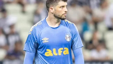 &lsquo;Teimosia&rsquo; de Quinteros e desespero de Volpi levam Gr&ecirc;mio