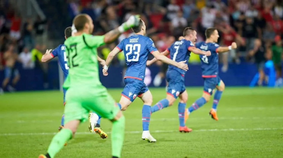 O Estrela Vermelha faz hist&oacute;ria e, de quebra, frustra o Salzburg na Champions mais uma vez