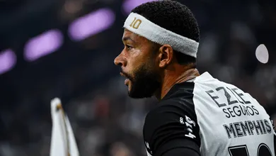 Corinthians tenta apagar inc&ecirc;ndio de fogo amigo e quer coopera&ccedil;&atilde;o de Memphis