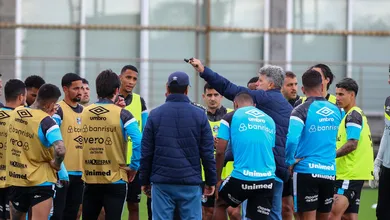Gr&ecirc;mio pode mudar esquema para dar resposta imediata e necess&aacute;ria diante do Athletico-PR
