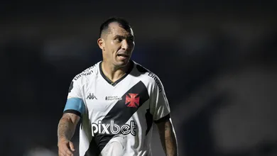 Refor&ccedil;os experientes melhoraram a defesa do Vasco e foram essenciais contra o rebaixamento