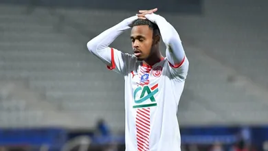 Clube que revelou Platini, Nancy cai &agrave; quarta divis&atilde;o francesa seis anos depois da &uacute;ltima apari&ccedil;&atilde;o na elite