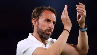 Southgate parece viver realidade paralela, e isso ficou claro em mais uma coletiva bizarra