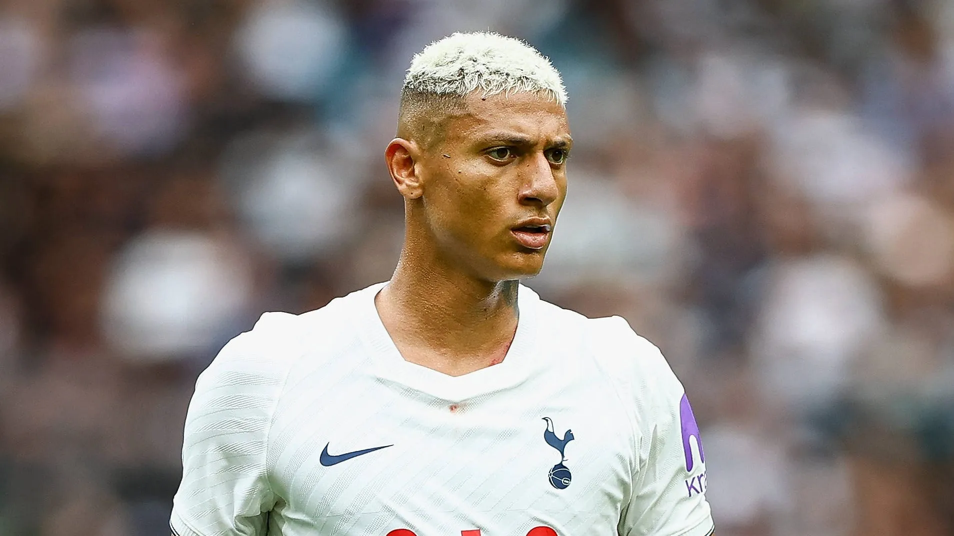 Richarlison em jogo do Tottenham