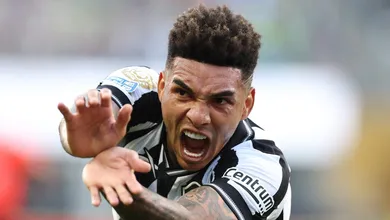 Botafogo quis se complicar, mas Igor Jesus e Jair mostraram que est&atilde;o com a cabe&ccedil;a no Mundial