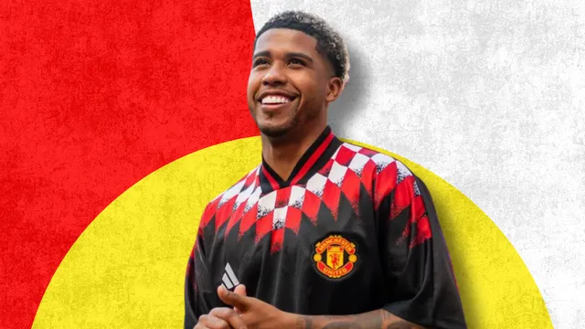 Andrey Santos substituto de Casemiro: Como volante mostrou suas credenciais em estreia no Manchester United