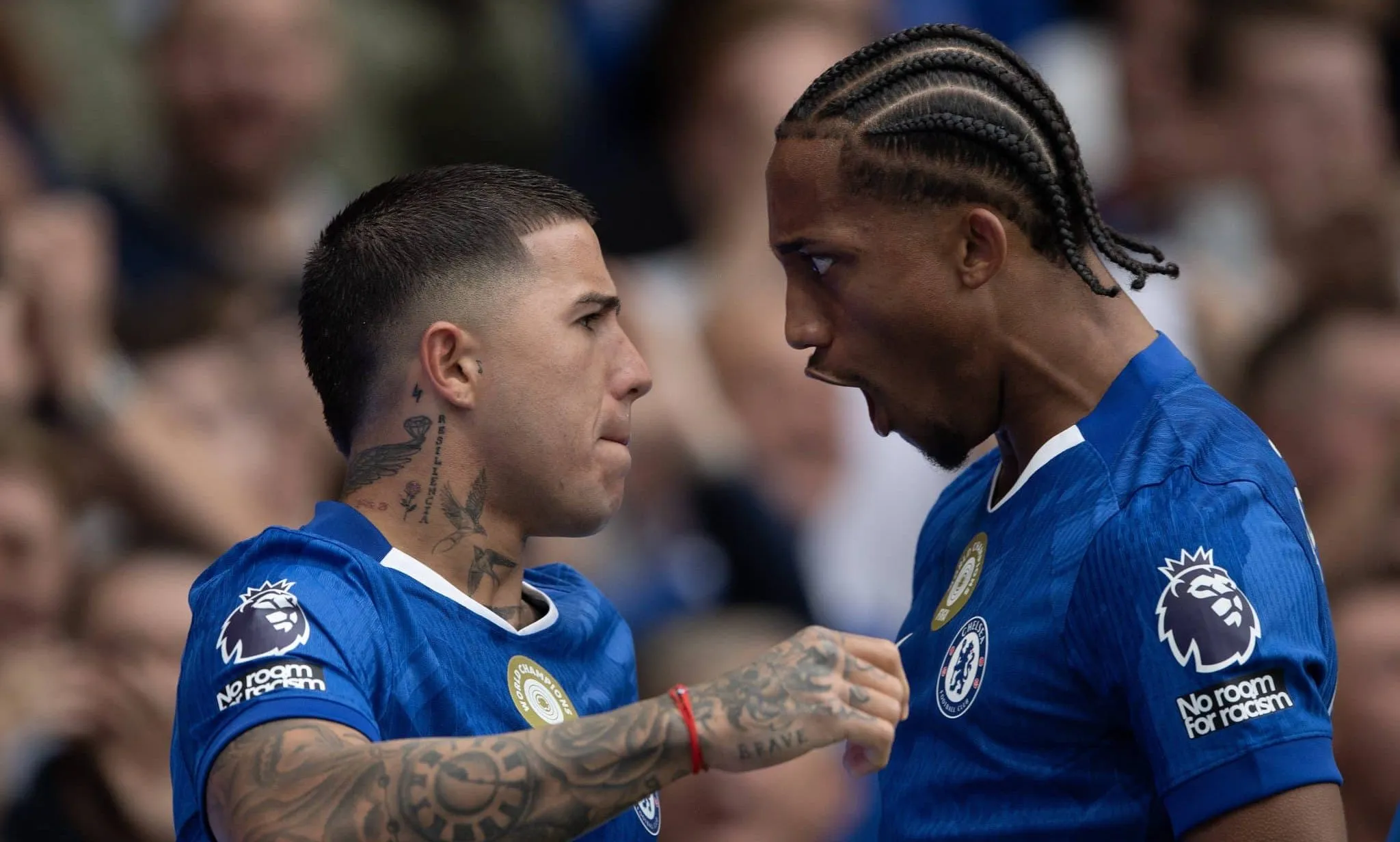 Chelsea surpreende e anuncia acordo com atacante holand&ecirc;s para pr&oacute;xima temporada