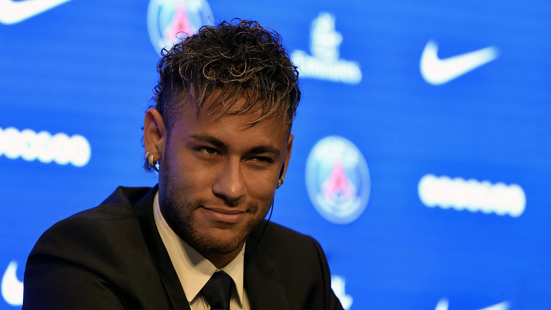 Presidente da Premier League comemora que n&atilde;o foi um ingl&ecirc;s a pagar &euro; 222 milh&otilde;es por Neymar