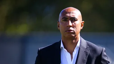 Diretor do Benfica, Luis&atilde;o agride torcedor do Sporting ap&oacute;s provoca&ccedil;&atilde;o