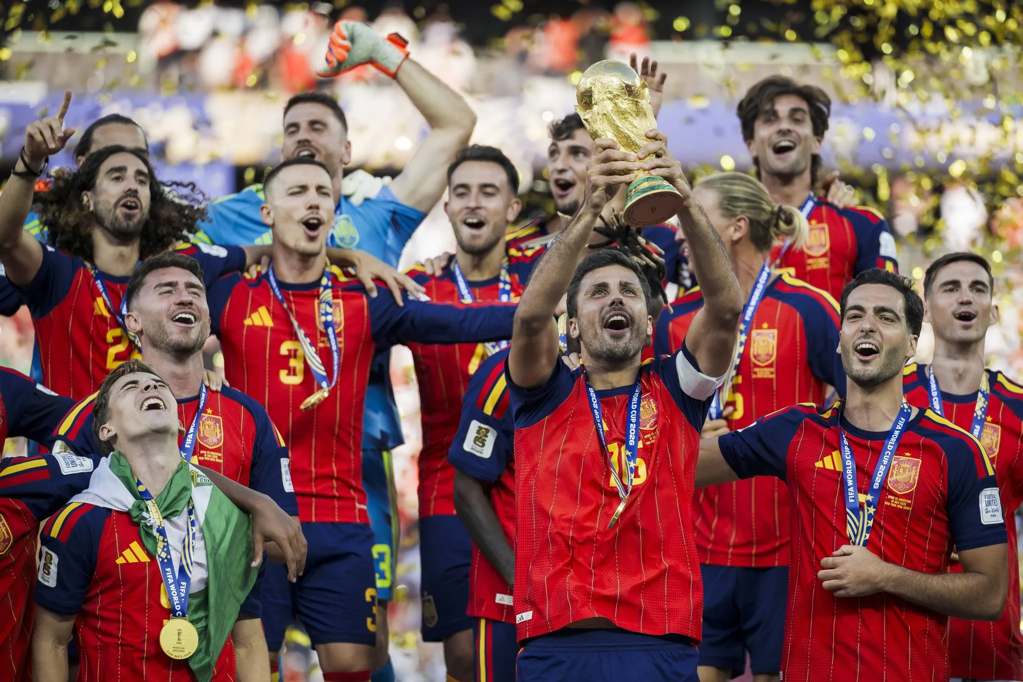 Espanha tira influ&ecirc;ncia de Messi e conquista Copa com banho coletivo sobre a Argentina