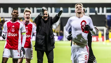 Ajax visita o AZ em confronto direto e que pode mostrar que crise acabou (ou quase isso)