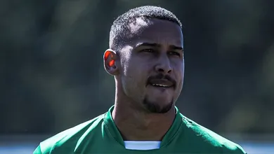 Depois de Hugo Souza, &eacute; a vez de outro ex-goleiro do Flamengo se destacar em Portugal