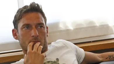 Novo livro de Totti mistura Arquimedes, Shakespeare e um tour por Roma