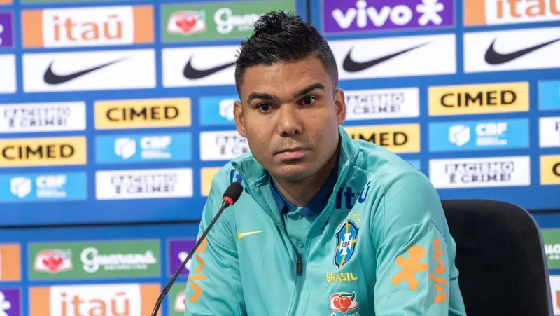 &lsquo;Existem outros jogadores que est&atilde;o &agrave; frente&rsquo;: Casemiro retrata pol&ecirc;mica com Endrick na Sele&ccedil;&atilde;o