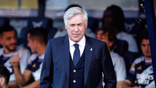 Ancelotti: &lsquo;Concordo com Mourinho, s&oacute; um louco gostaria de sair do Real Madrid&rsquo;