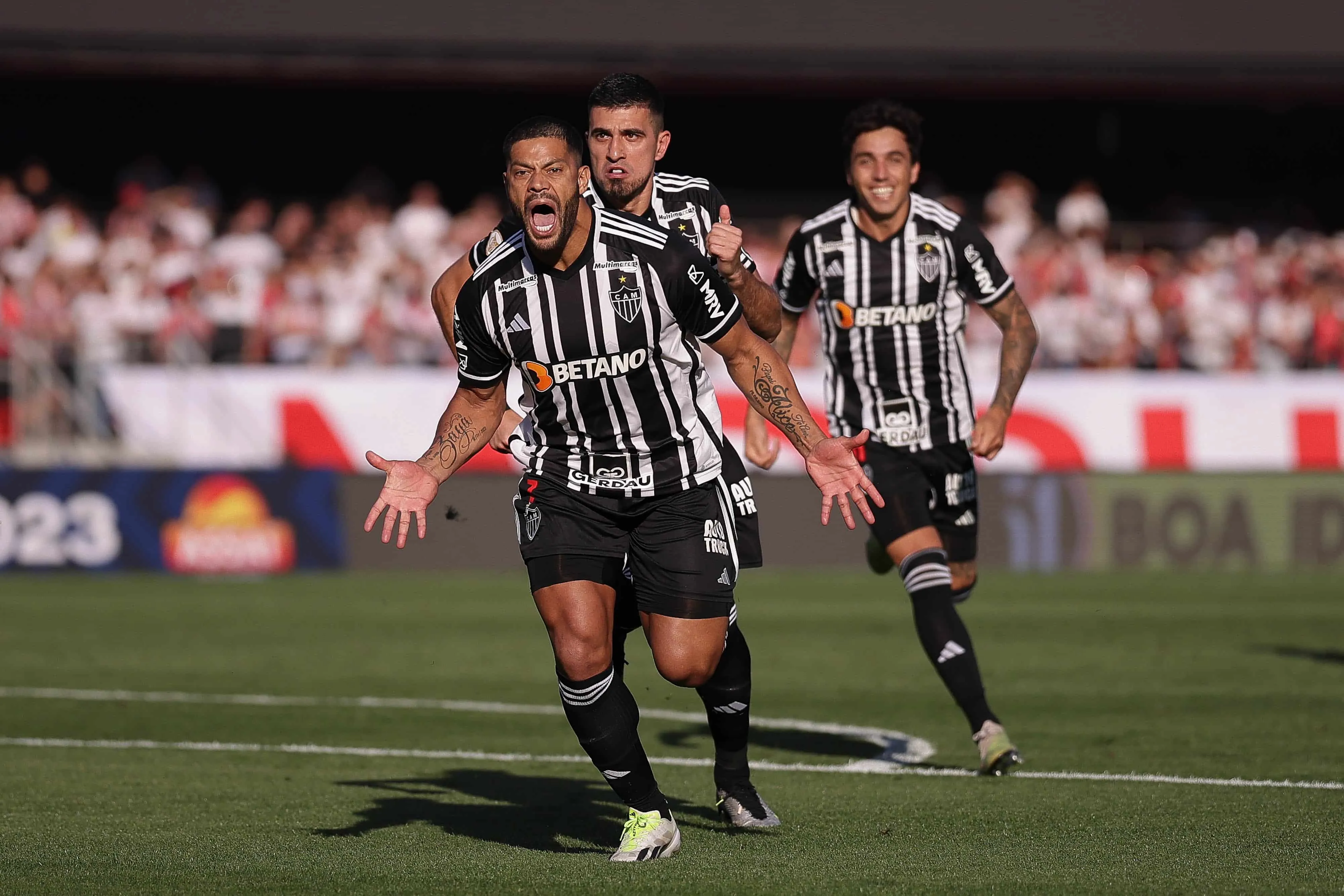 Hulk destrava Atl&eacute;tico-MG de Felip&atilde;o, que finalmente foi seguro e eficiente