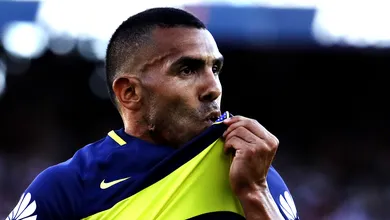 Chineses colocam cl&aacute;usula anti-saudade caso Tevez volte &agrave; Am&eacute;rica do Sul antes do fim do contrato