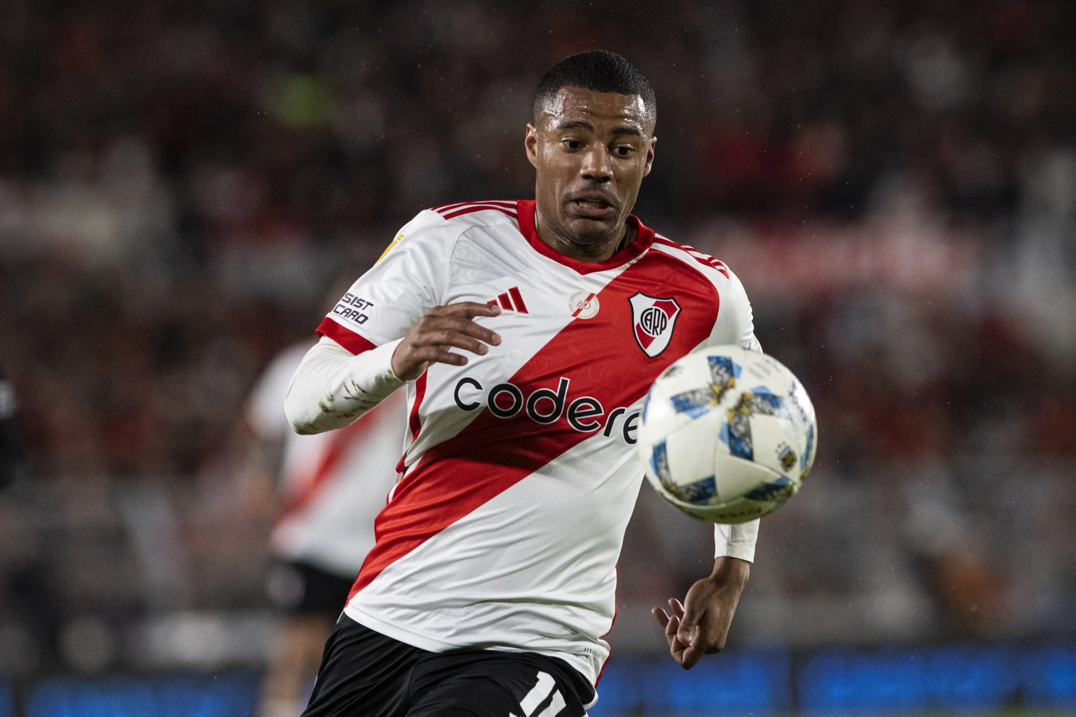 Valores n&atilde;o assustam o Flamengo, que promete grande janela ap&oacute;s acerto com De La Cruz
