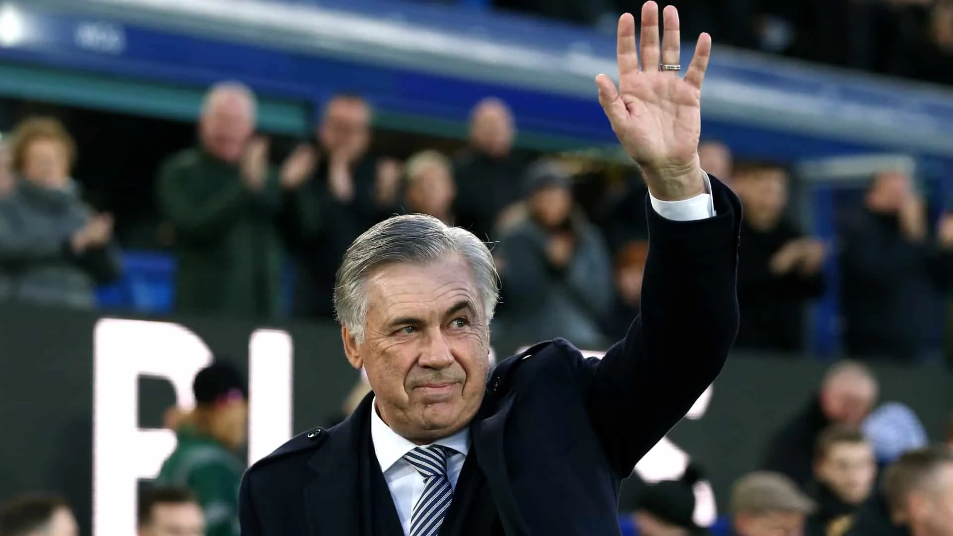 Lampard n&atilde;o poupou elogios ao ex-chefe Ancelotti: &ldquo;Ser&aacute; muito bem recebido em Stamford Bridge&rdquo;