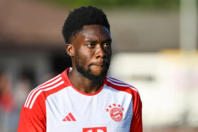 Davies tem contrato com o Bayern de Munique at&eacute; 2025. Foto: Icon Sport