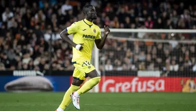 Eric Bailly tenta superar problemas de les&otilde;es recorrentes e busca novo recome&ccedil;o no Villarreal