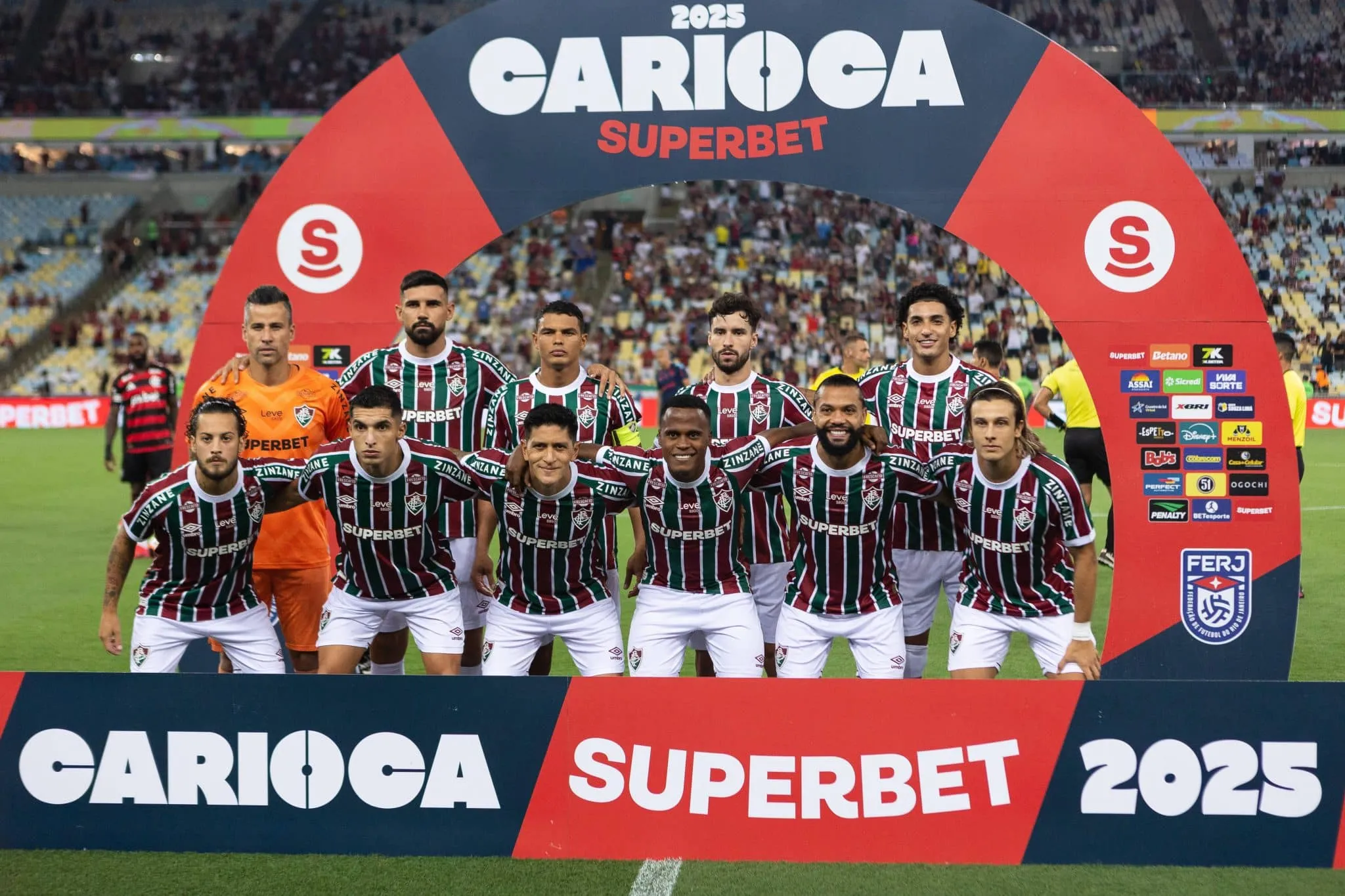 Os motivos que fazem o Fluminense acreditar em mais uma virada e t&iacute;tulo sobre o Flamengo