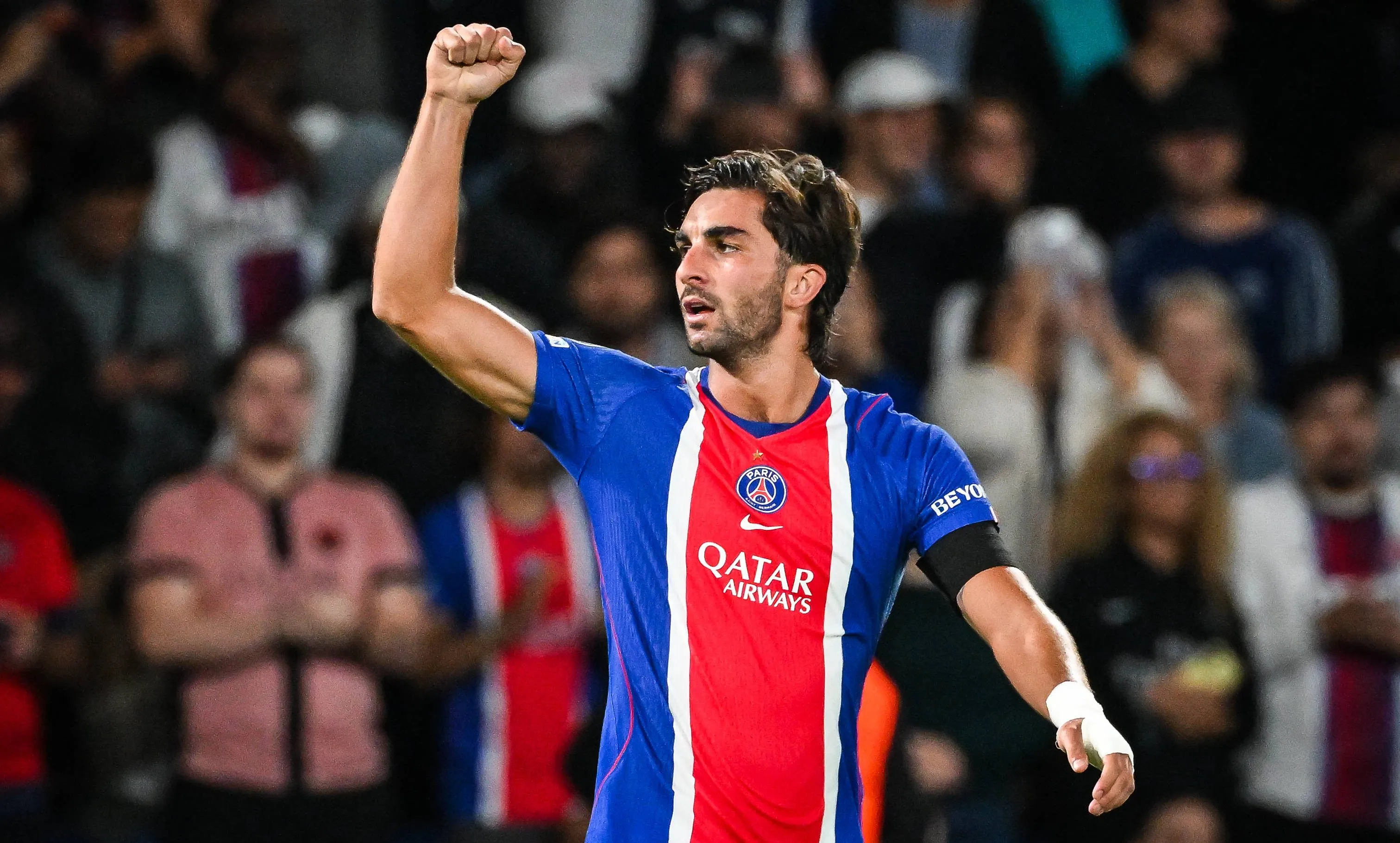 Em alta no PSG, Ferran Torres explica conex&atilde;o vitoriosa com Luis Enrique