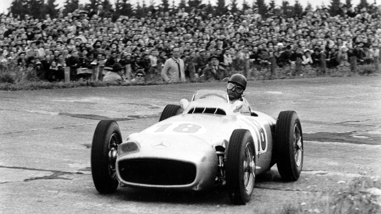 O futebol quase roubou da F&oacute;rmula 1 seu primeiro grande campe&atilde;o: Juan Manuel Fangio