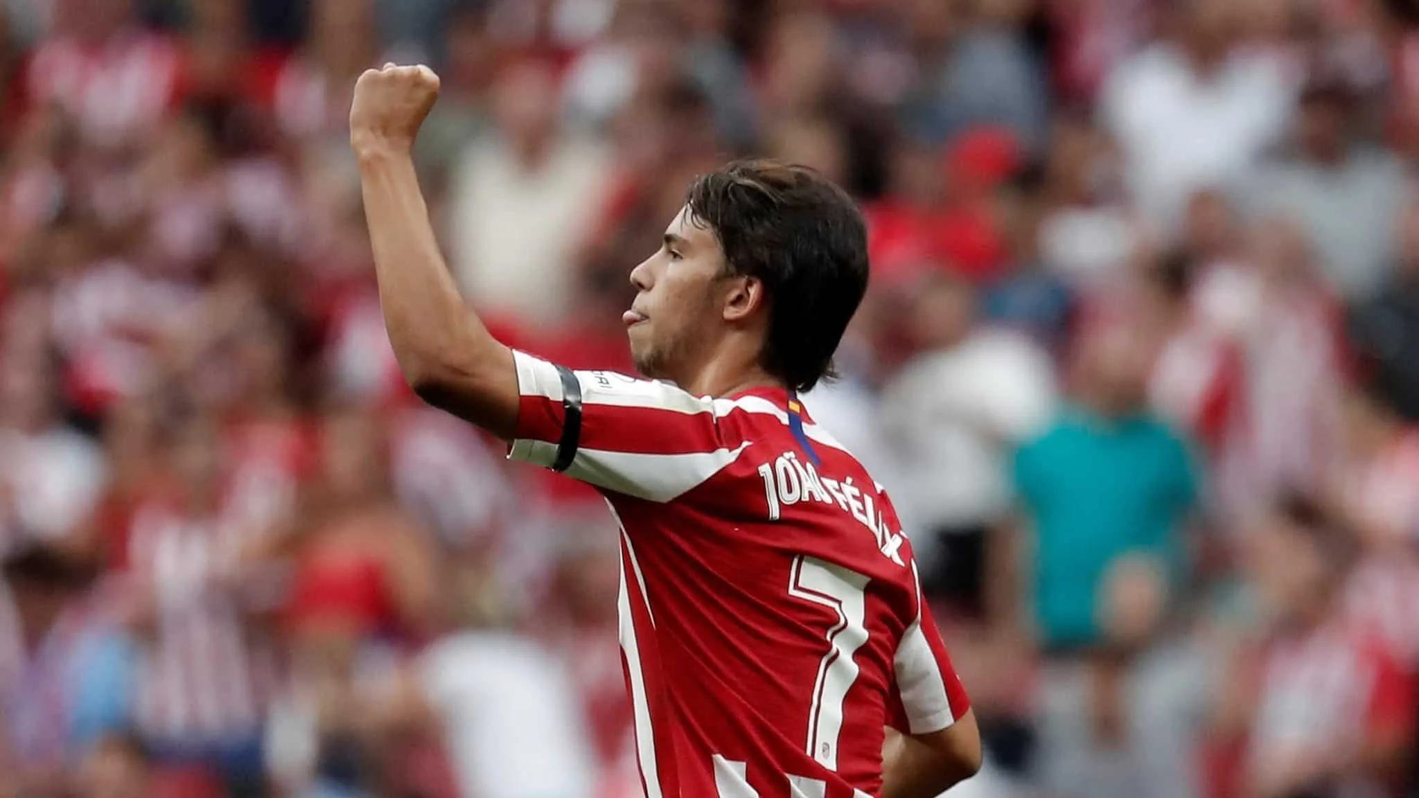 Jo&atilde;o F&eacute;lix fez seu primeiro gol oficial pelo Atl&eacute;tico e deu in&iacute;cio &agrave; virada contra o Eibar