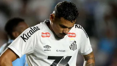 Frustrante empate com o Gr&ecirc;mio passa muito pelo baixo n&iacute;vel do banco de reservas do Santos