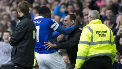 Ousadia e alegria de Roberto Mart&iacute;nez aproximam o Everton da Liga dos Campe&otilde;es