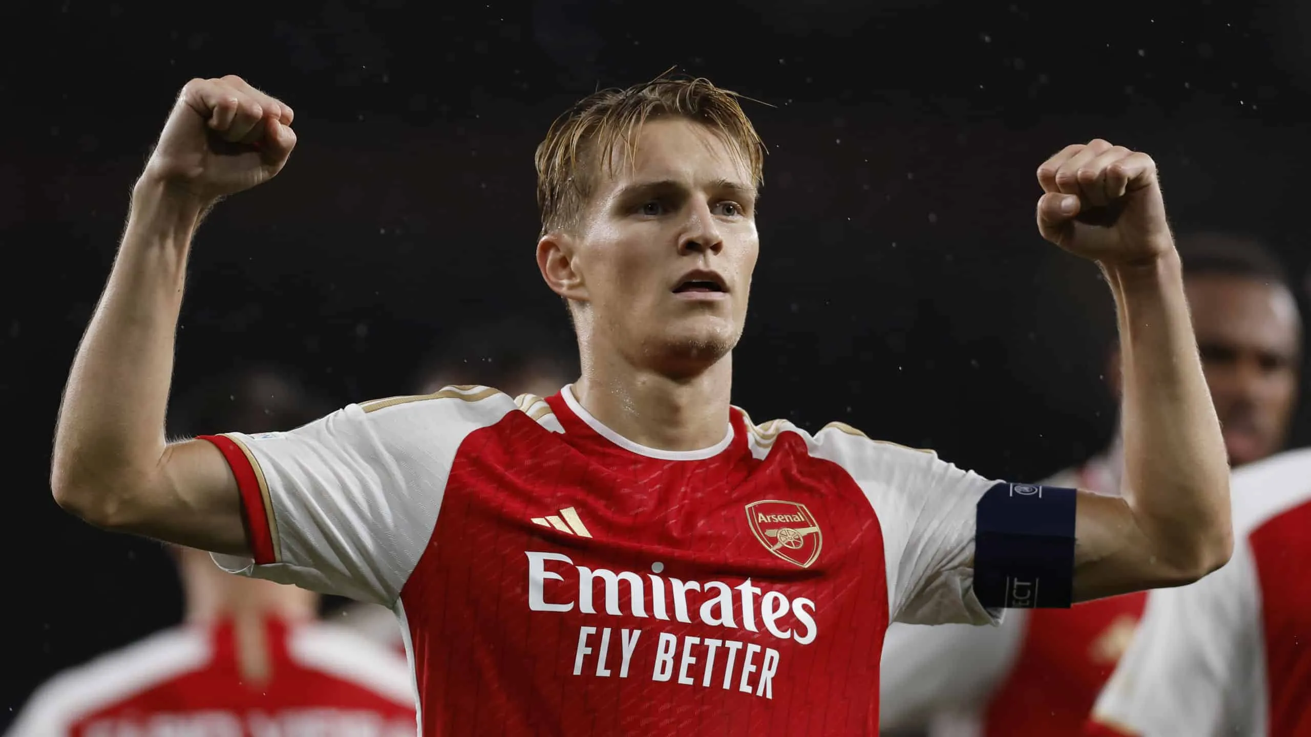 Renova&ccedil;&atilde;o at&eacute; 2028 reflete import&acirc;ncia de Martin Odegaard ao Arsenal