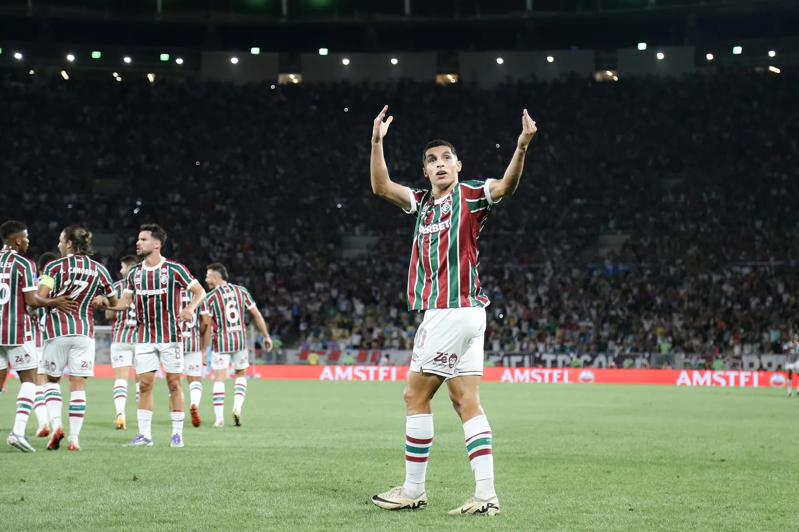 Serna marcou na vit&oacute;ria do Fluminense (Foto: Marcelo Gon&ccedil;alves/FFC)