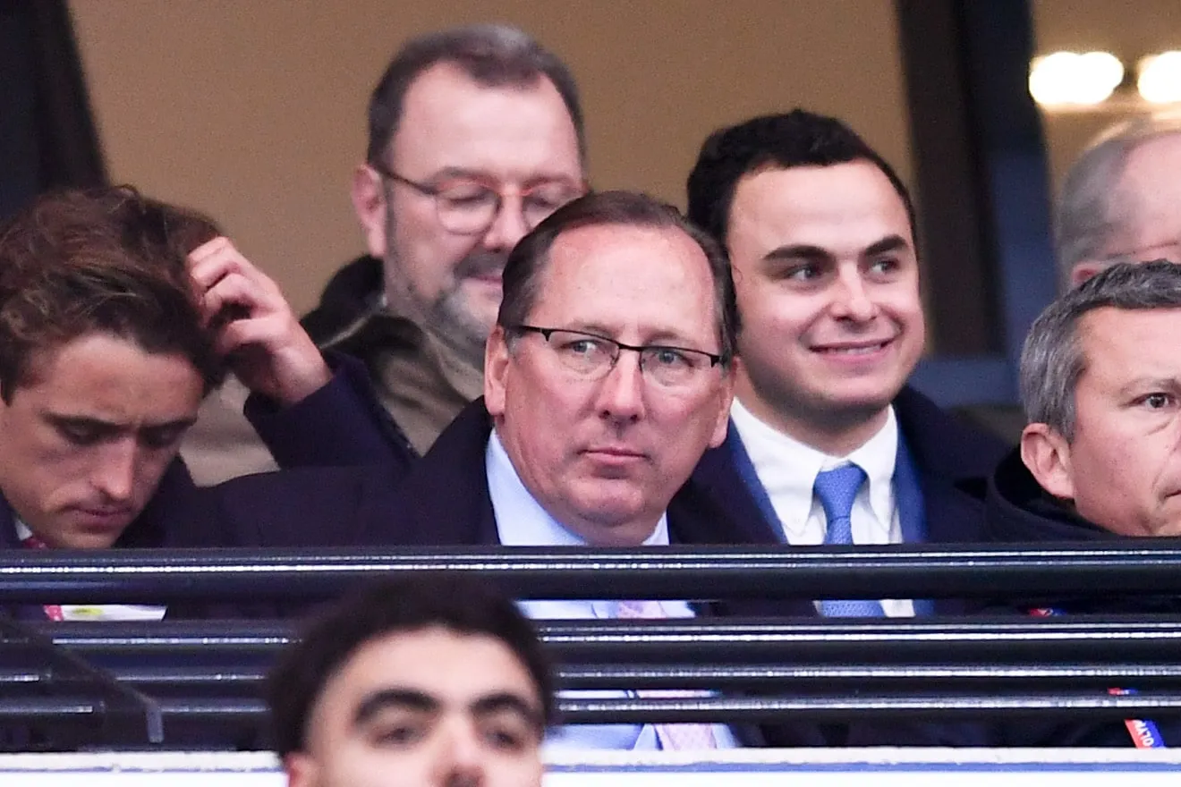 John Textor avalia venda do Crystal Palace &ndash; e decis&atilde;o pode impactar na Premier League