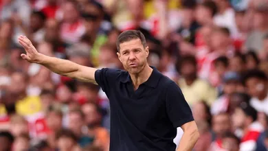 Xabi Alonso assume erro que pesou em derrota para o Arsenal: &lsquo;N&atilde;o quero cometer de novo&rsquo;