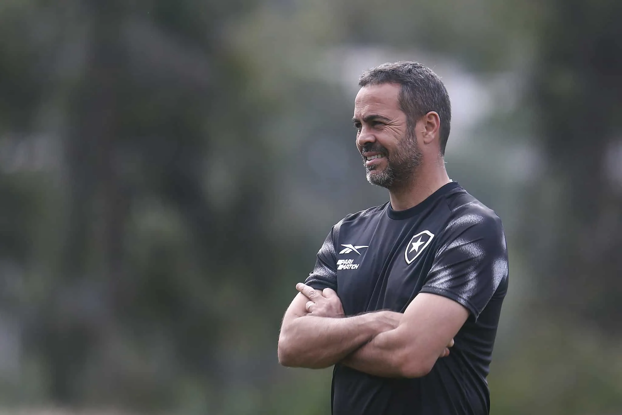 Botafogo vai iniciar uma s&eacute;rie de jogos no Rio &ndash; e isso &eacute; &oacute;timo para Artur Jorge