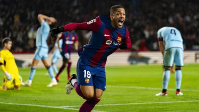 Ser&aacute; que finalmente vamos ver Vitor Roque andar na fila do Barcelona?
