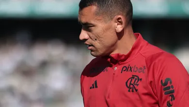 Santos foi jogado para escanteio, n&atilde;o joga pelo Flamengo h&aacute; 6 meses e deve sair em janeiro