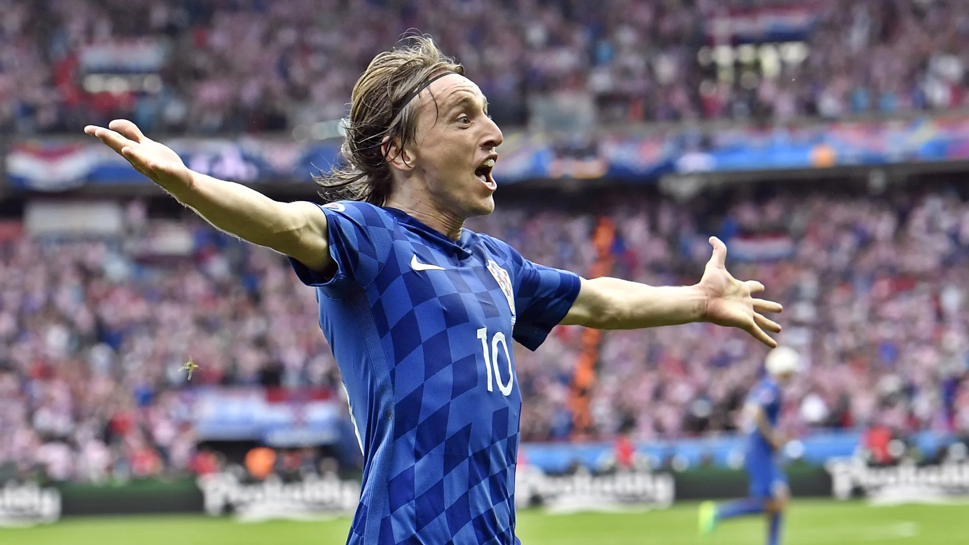 Cro&aacute;cia larga na frente no grupo D gra&ccedil;as &agrave; pintura que Modric anotou