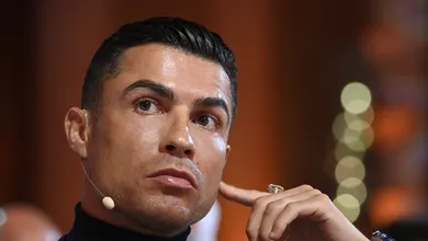 &lsquo;Est&atilde;o perdendo credibilidade&rsquo;: Cristiano Ronaldo critica The Best e Bola de Ouro ap&oacute;s Haaland ser coroado em Dubai