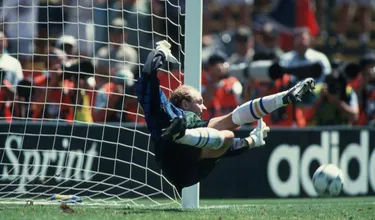 [Os 25 anos da Copa de 94] A mente de Dunga, o milagre de Baresi e a amizade Rom&aacute;rio-Stoichkov