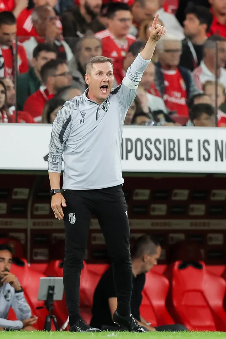 Paulo Turra em partida entre Vit&oacute;ria de Guimar&atilde;es e Benfica