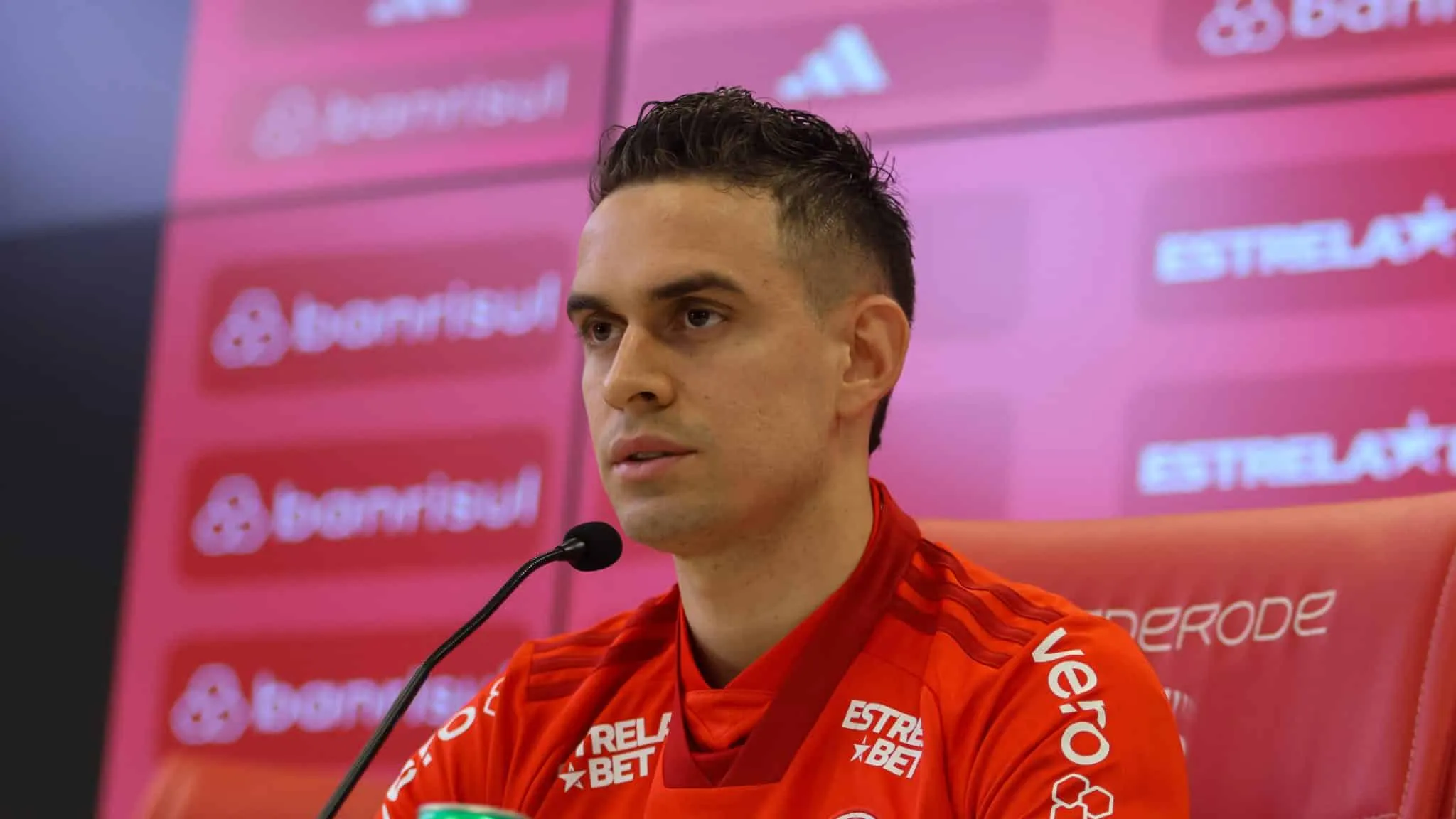 Um refor&ccedil;ado e embalado Internacional encara a sensa&ccedil;&atilde;o do Campeonato Carioca pela Copa do Brasil