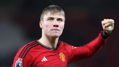 Al&iacute;vio de Hojlund e discurso de Ten Hag: Os bastidores da virada &eacute;pica do Manchester United sobre o Aston Villa