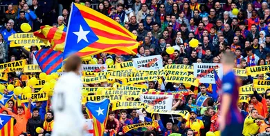 O Bar&ccedil;a x Real foi mesmo adiado para dezembro, mas agora La Liga briga com os clubes pela data escolhida