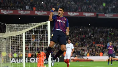 Em jogo com les&atilde;o de Messi, destaque da vit&oacute;ria do Barcelona sobre Sevilla foi Ter Stegen