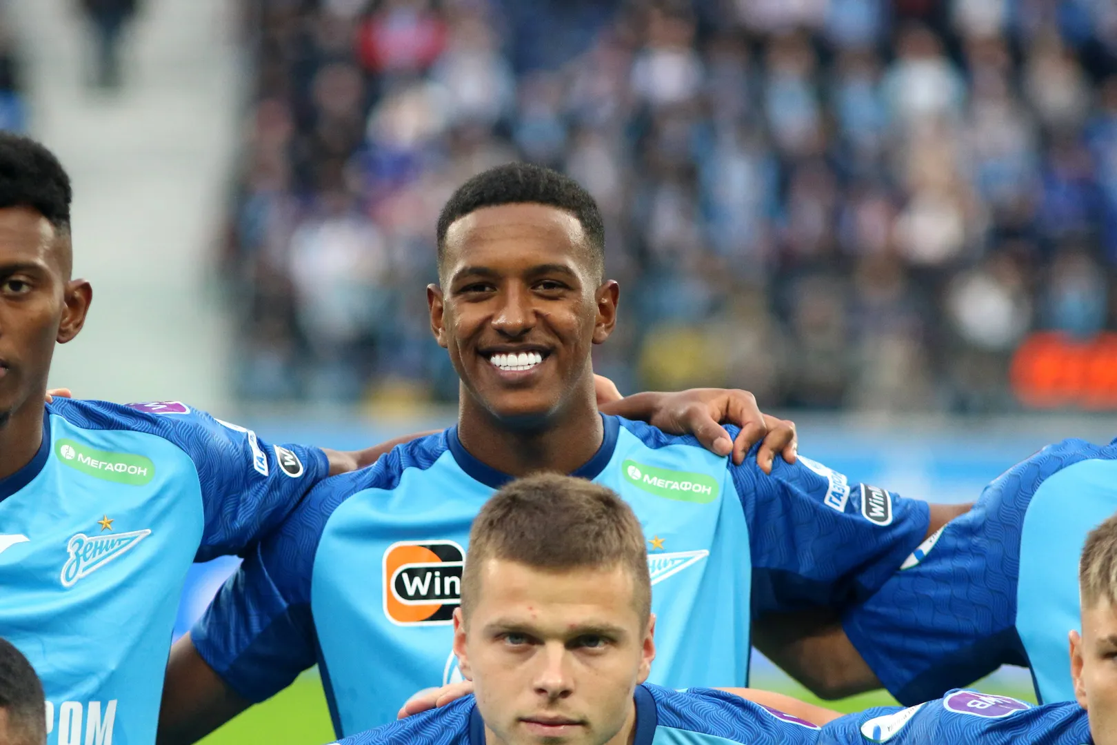 Robert Renan antes de jogo pelo Zenit