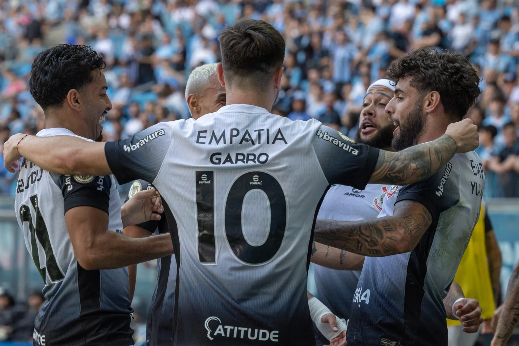 Entenda como elenco do Corinthians pode virar o jogo e manter Yuri Alberto
