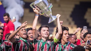 Fluminense vira no fim, vence o S&atilde;o Paulo e conquista in&eacute;dita Copa do Brasil sub-17
