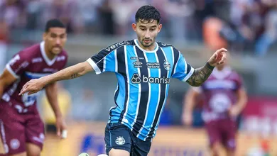 O que fazer sem Villasanti? Renato precisa resolver problema no Gr&ecirc;mio